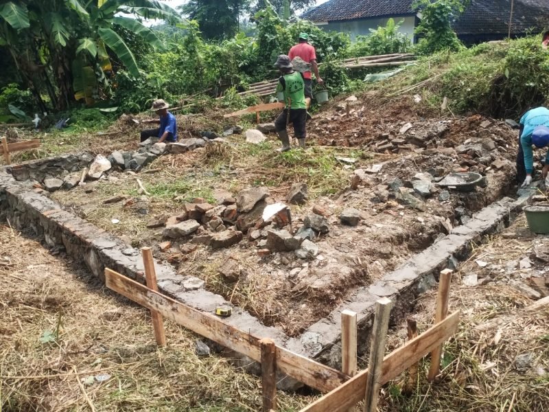 2131fc53 4e7e 44e3 A3ce 0379b62e26c3