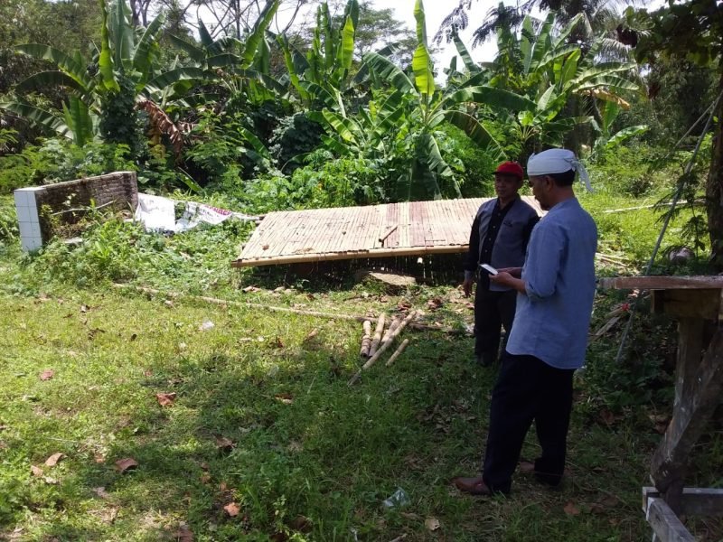 Pemasangan Patok Pertama2